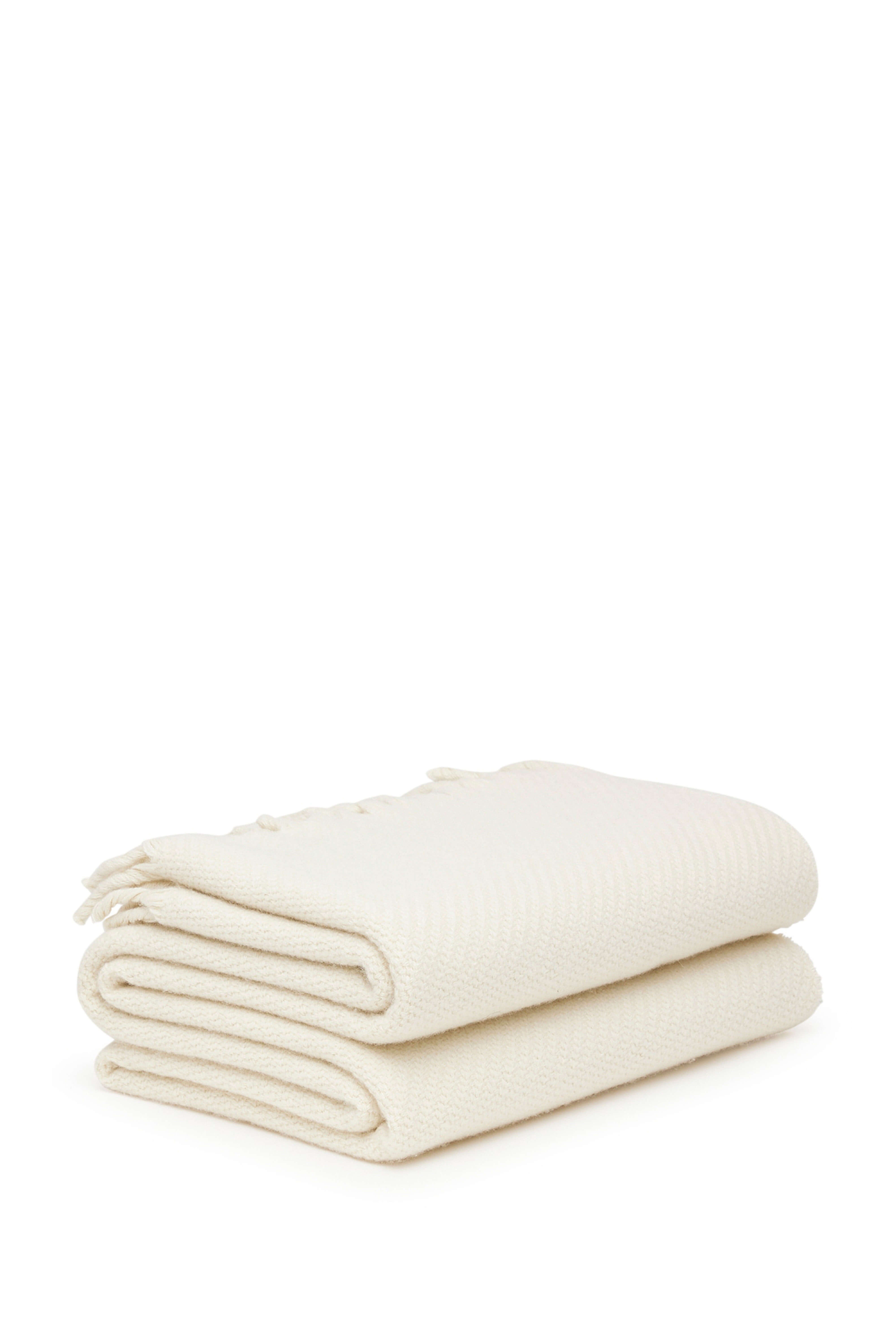 Lucca: cashmere throw with handcrafted fringes - Ecru