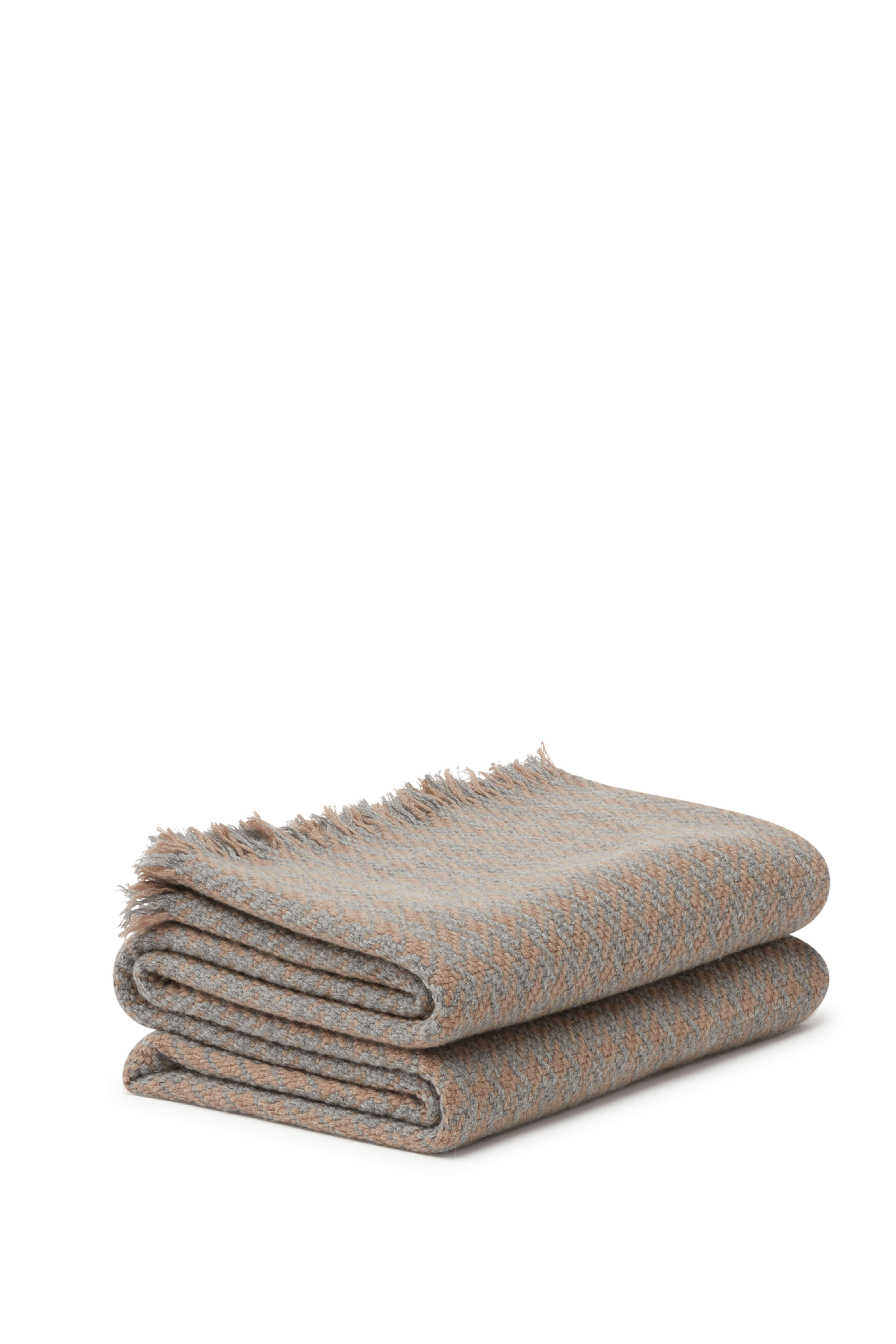 Tolone: houndstooth cashmere throw - Grey / Beige