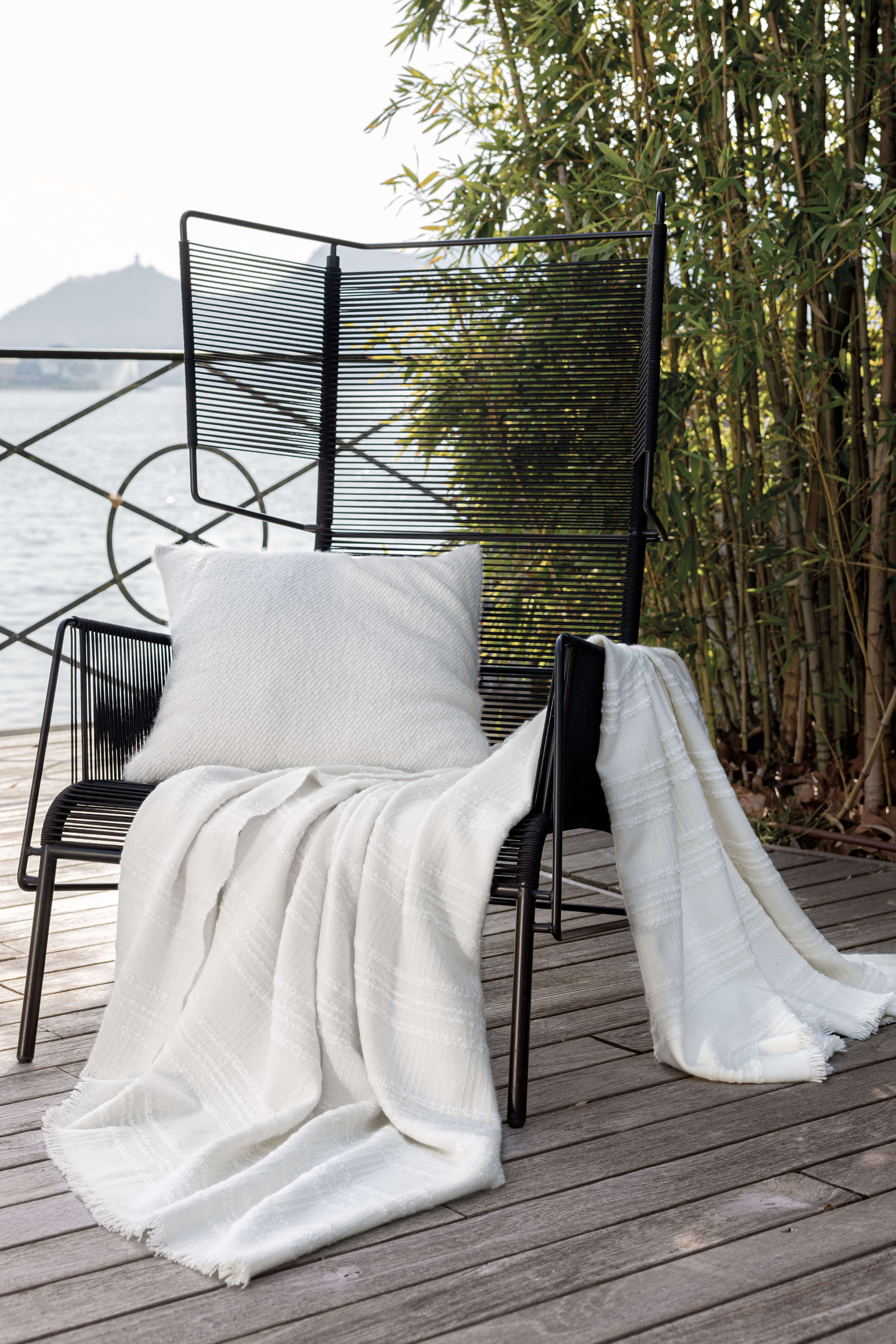 Carole: cashmere throw - Ecru