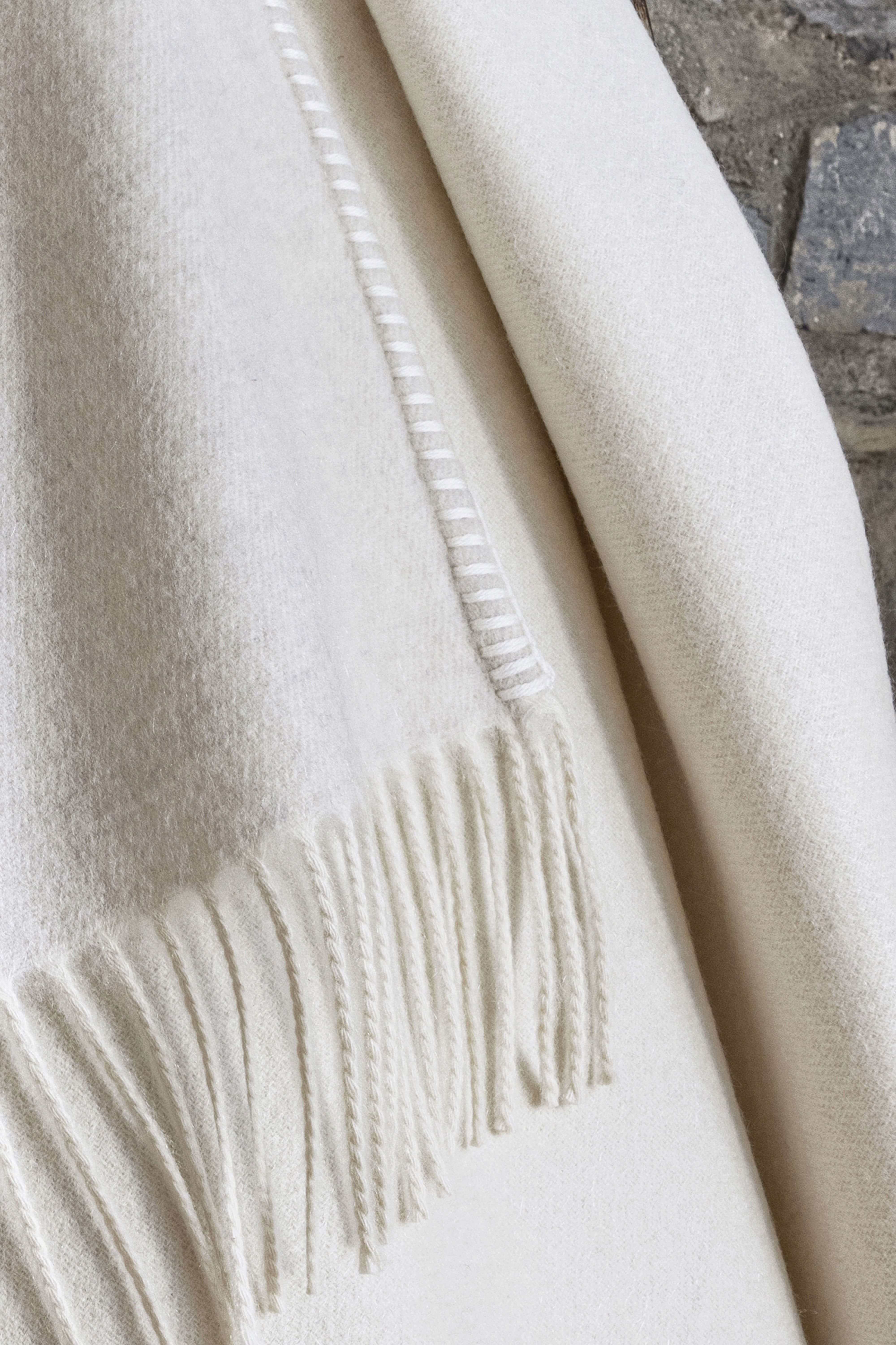 Melrose: cashmere two tone double sided throw - Ecru / Pearl