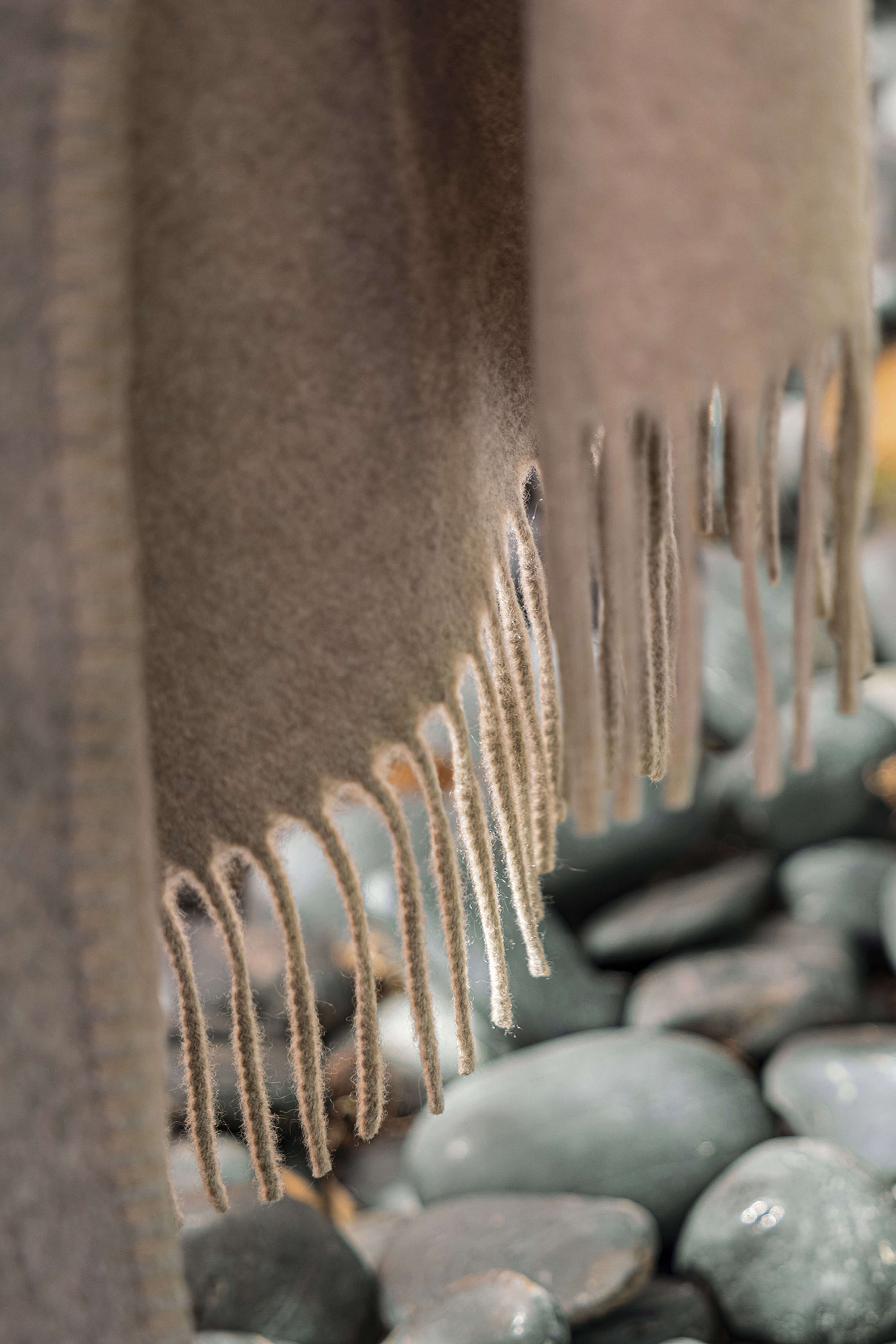 Melrose: cashmere two tone double sided throw - Grey / Beige