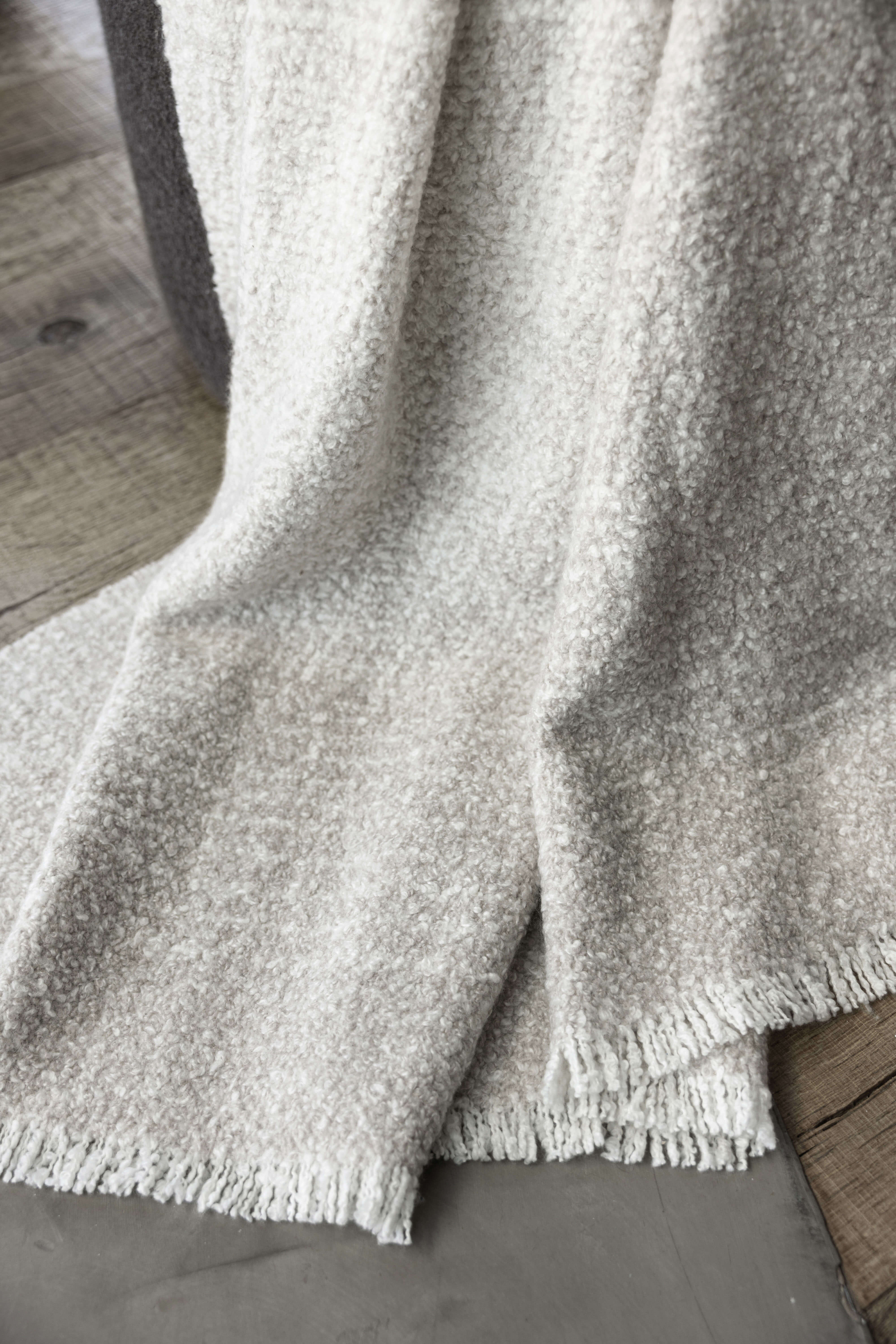 Moltrasio: cashmere & silk throw - Ecru